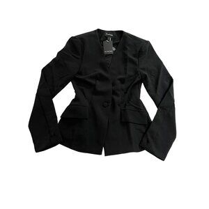 ALL THE WAYS Elizabeth Deep V Blazer in Black